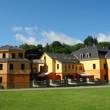 Hotel Strelnice Teplice nad Metují 외부 사진