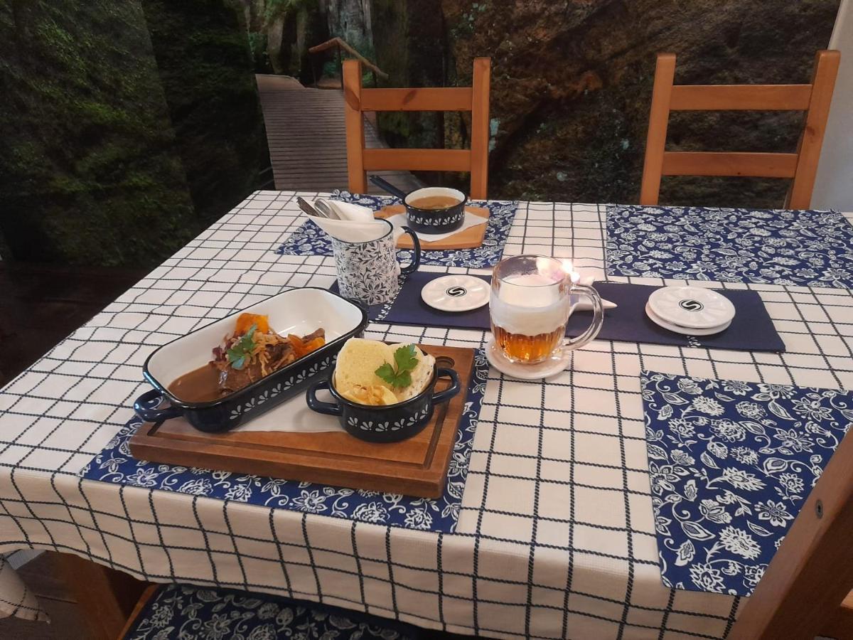 Hotel Strelnice Teplice nad Metují 외부 사진