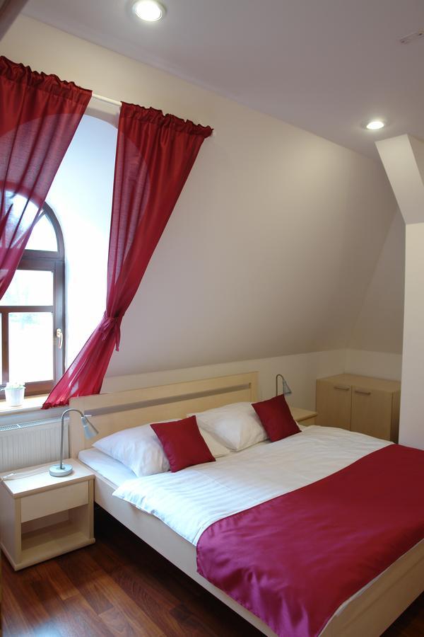 Hotel Strelnice Teplice nad Metují 외부 사진