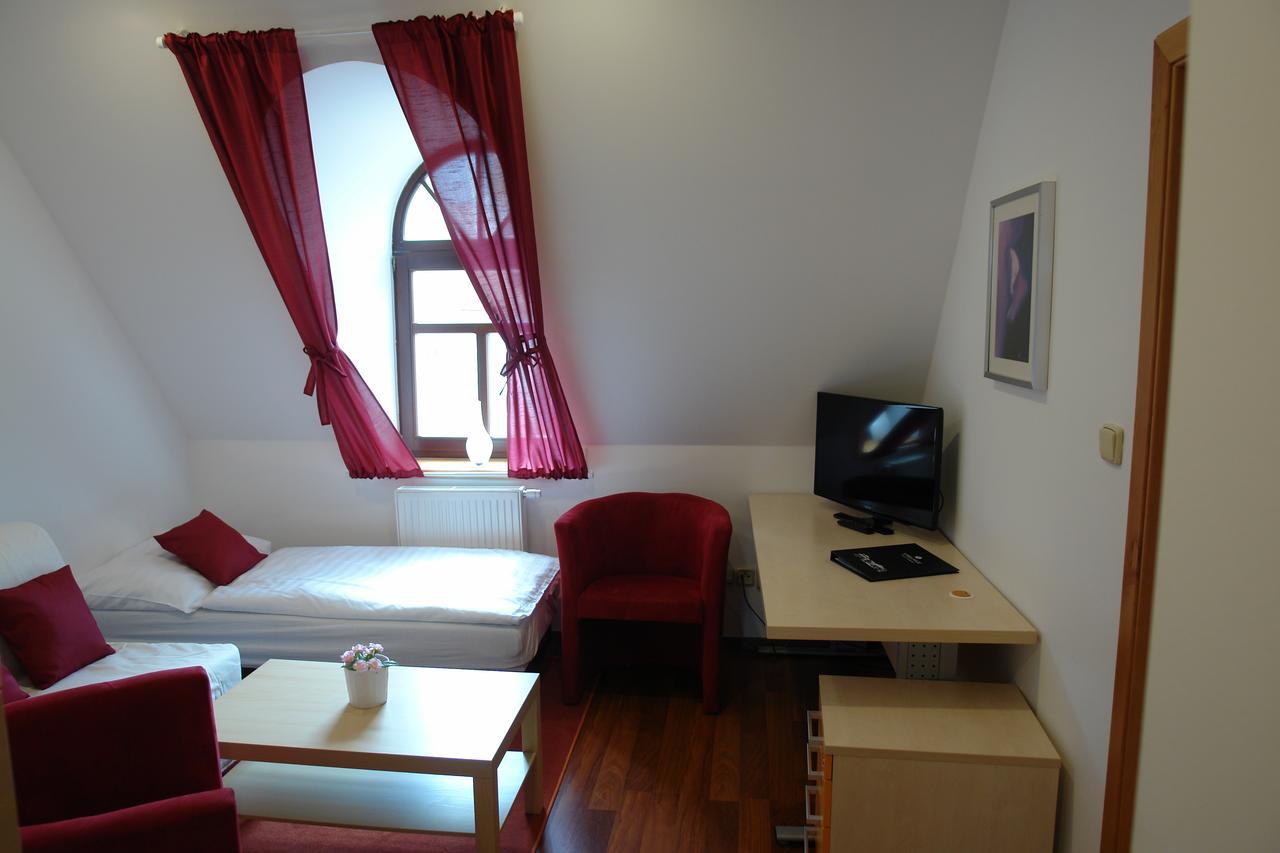 Hotel Strelnice Teplice nad Metují 외부 사진